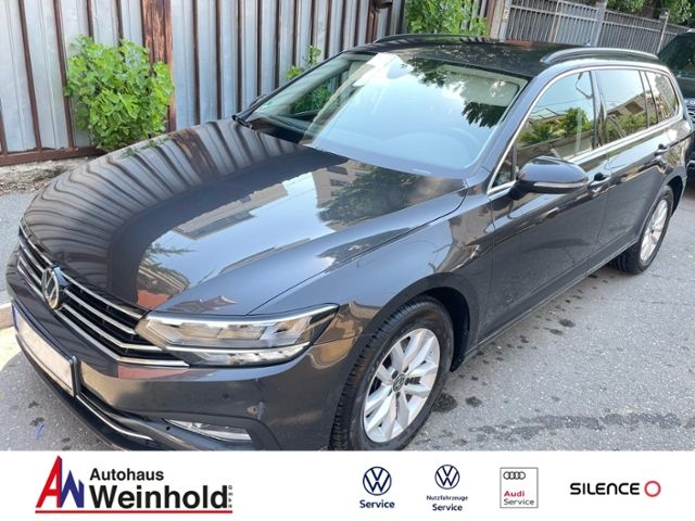 Passat Variant Business 1.5 TSI DSG LED NAV APP