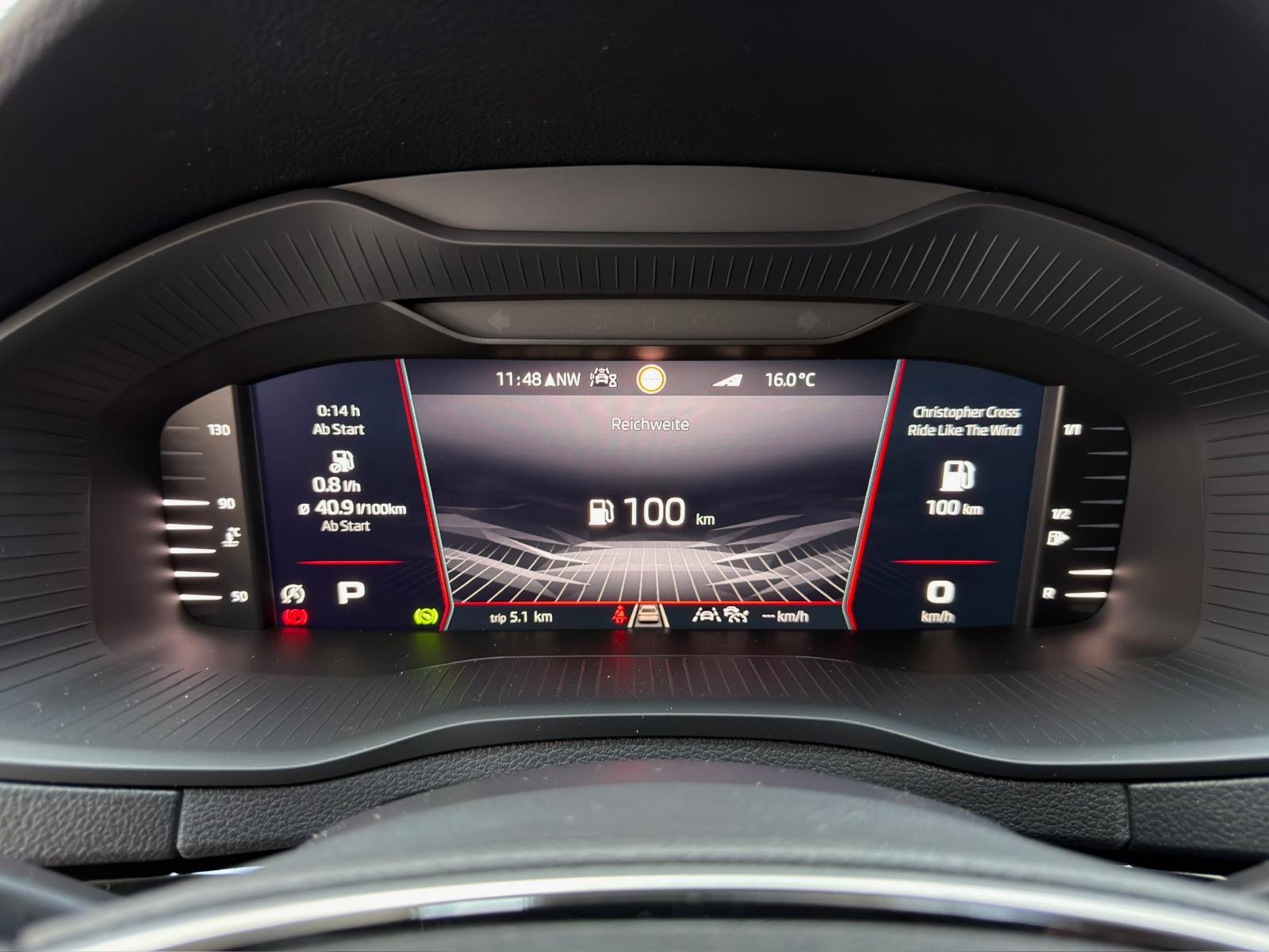 Skoda Karoq Sportline#5J.Gar#Matrix#360°#AHK#Navi#App