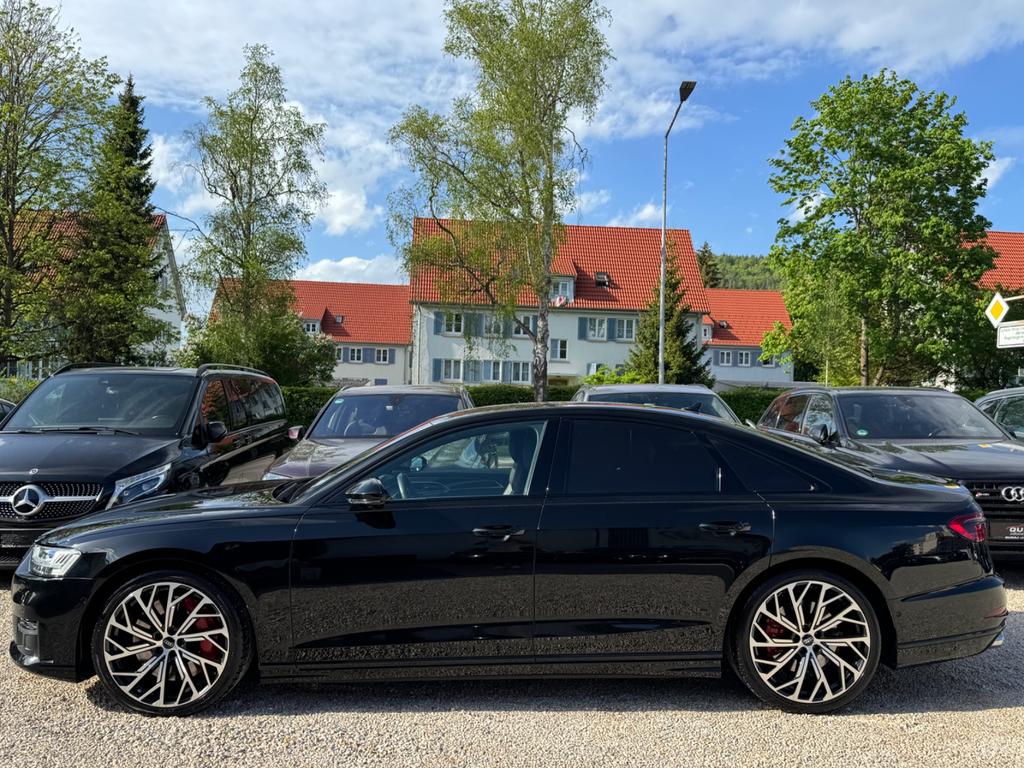 Audi S8