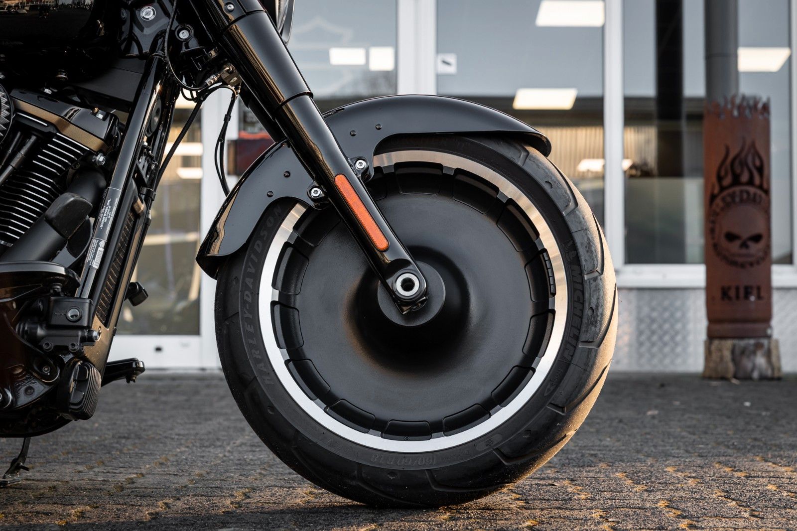 Fahrzeugabbildung Harley-Davidson Softail Fat Boy 30th Anniversary -Jekill & Hyde-