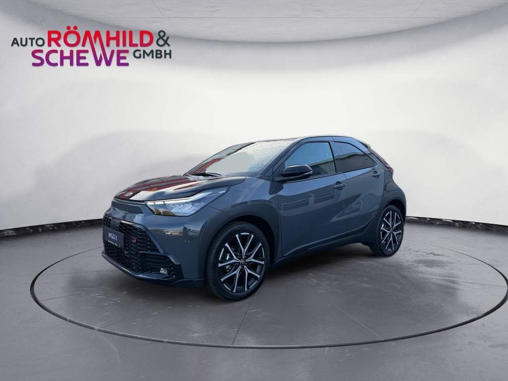 Gebrauchtwagen Toyota Aygo (X) Aygo X 1.5l Hybrid GR SPORT Sportpaket Navi Digi in Dieburg