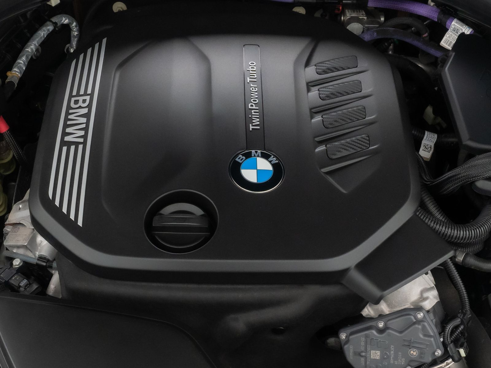 Fahrzeugabbildung BMW 520d M Sport Laser AHK HUD DAB Kamera Komfort