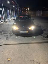 BMW 330i 3.0L - BMW 330: Limousine, 3.0