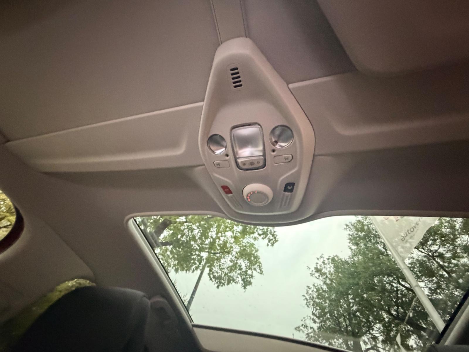 Citroën C4 Picasso Navi Massage Klima PDC Automatik Pano