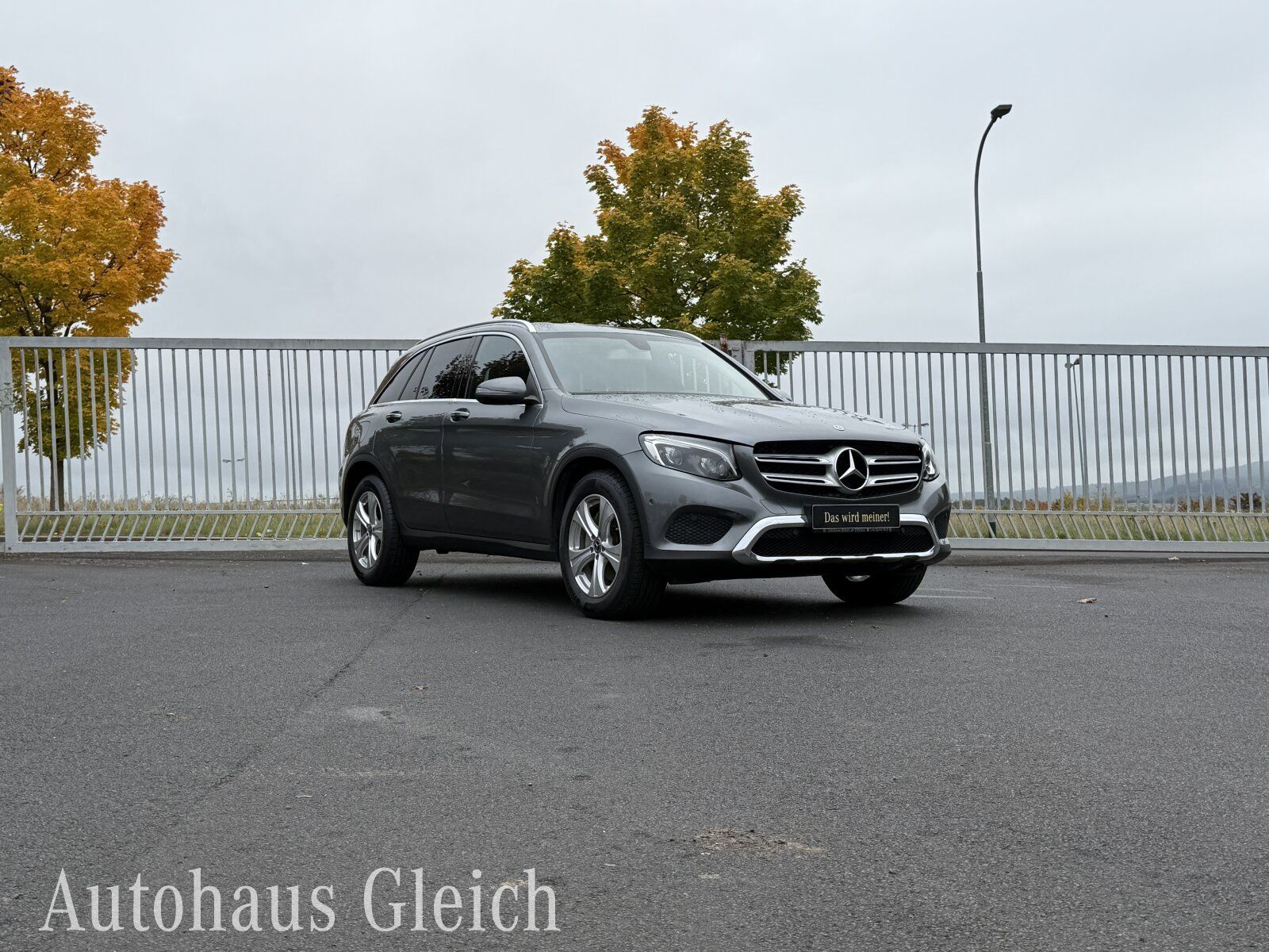 Fahrzeugabbildung Mercedes-Benz GLC 250 d Exclusive 4Matic Navi/KEYLESS-Go-Paket