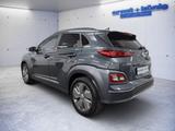 Hyundai Kona EV Advantage NAVI RFK SHZ LHZ ALU PDC Temp. - Hyundai KONA in Freiburg
