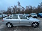 Opel Vectra 2.0 16V Sport   Nr.  50 - Opel Vectra: 2.5