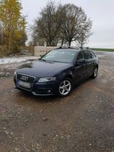 Audi A4 B8 2.0 Tdi 145PS  unfallfrei viele... - Audi A4 aus 2010 mit Diesel-Antrieb: Limousine, 2.0