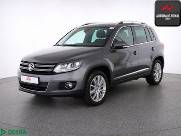 Volkswagen Tiguan - 1