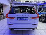 Volvo XC60 2.0 T4 R Design - Volvo mit Benzin-Antrieb