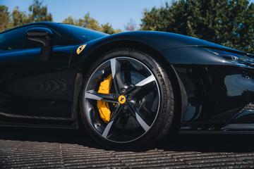 2021 Ferrari SF90 照片 6