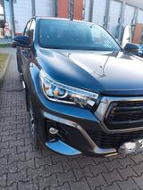 Toyota Hilux Double Cab 4x4 Automatik Leder - Toyota Hilux mit Diesel-Antrieb: Leder