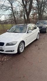 BMW E90 330d BMW Limosine - BMW 330: 330d E90