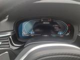 BMW 550 M550i xDrive A - - graue BMW 550