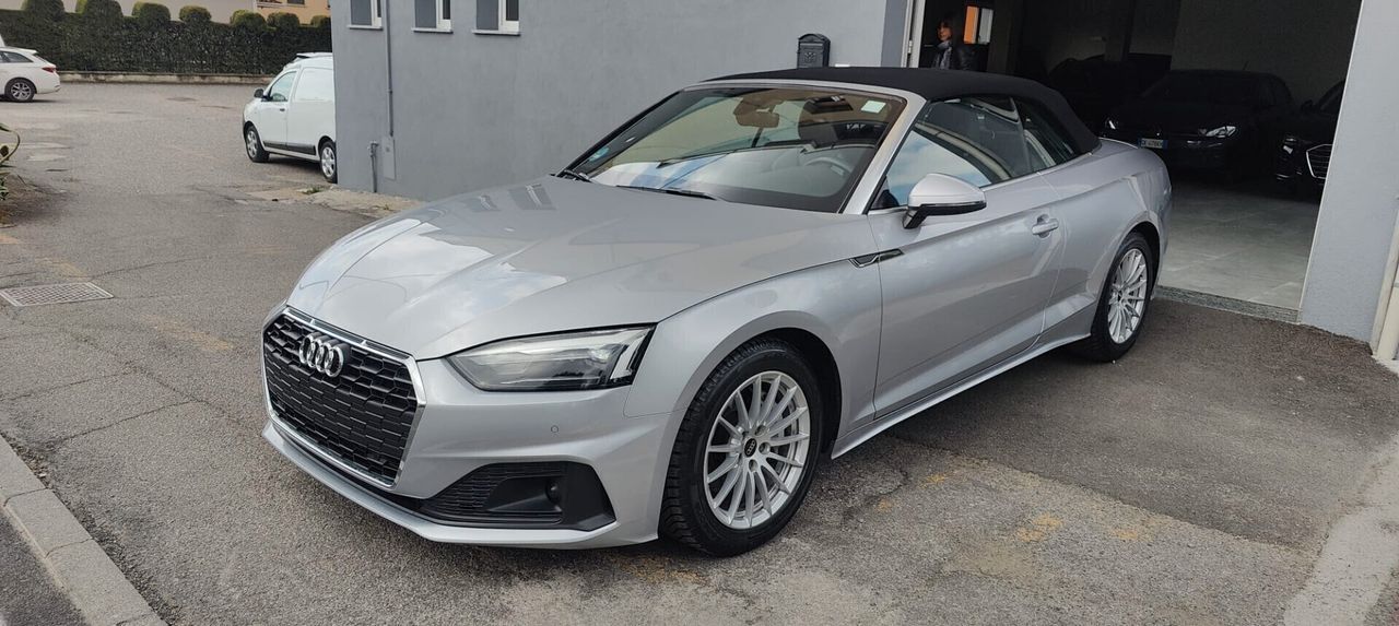 Audi A5 Cabrio 40 TFSI S tronic Business Advance imagem 2