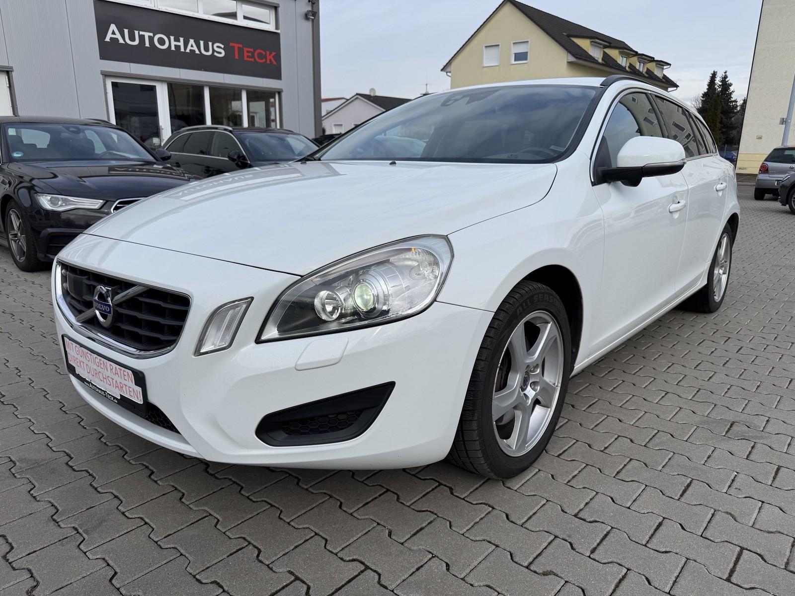 Volvo V60 2.0T Geartronic Powershift Momentum BI-XENON