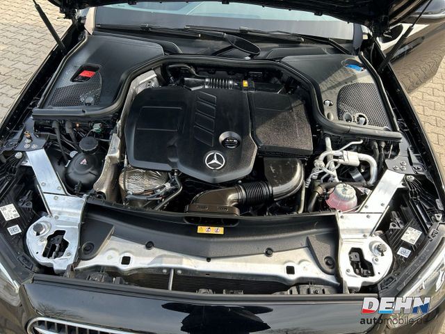 Mercedes-Benz E 300 T de Avantgarde 4Matic Widescreen Cam SHZ 