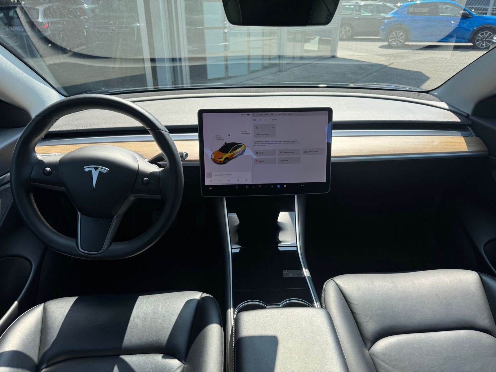 Fahrzeugabbildung Tesla Model 3 LR Dual AWD PANO+STDHZ+NAVI+LED+ACC+