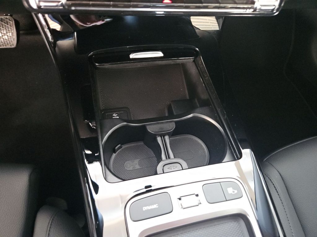 Fahrzeugabbildung Mercedes-Benz A250e Progressive Totwi. LED SHZ Tempomat KAM