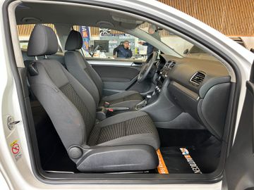 Volkswagen Golf VI Trendline *DSG*