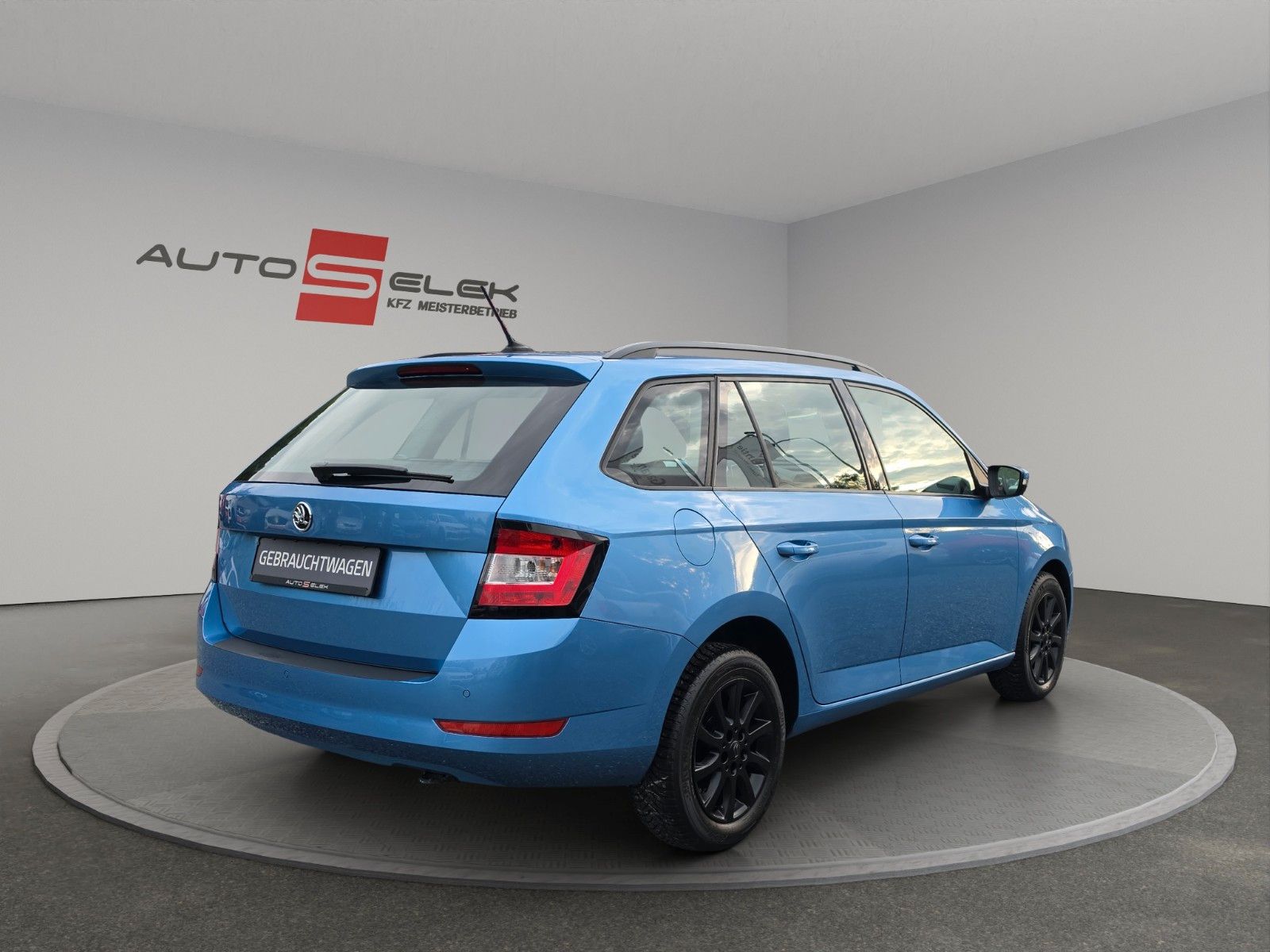 Fahrzeugabbildung SKODA Fabia Combi Cool Plus CarPlay