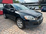 Volvo XC 60 Momentum AWD 2.4 205 PS Leder - Volvo XC60 bis 5.000 Euro