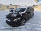 Volkswagen Touran 1.6 TDI Highline BlueMotion Technolog... - VW Touran mit Schiebetür