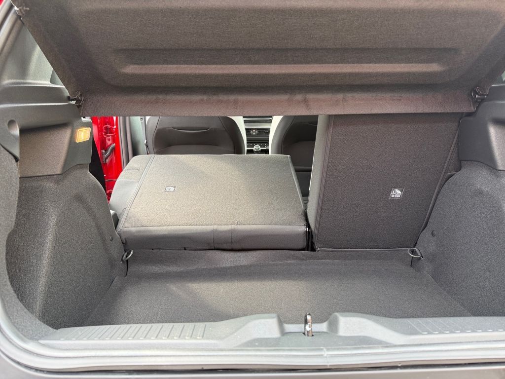 Fahrzeugabbildung Citroën C3 Turbo 100 MAX Winter Paket*Ganzjahresreifen