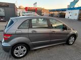 Mercedes-Benz B 180 Autotronic - - Mercedes-Benz B 180 aus 2011