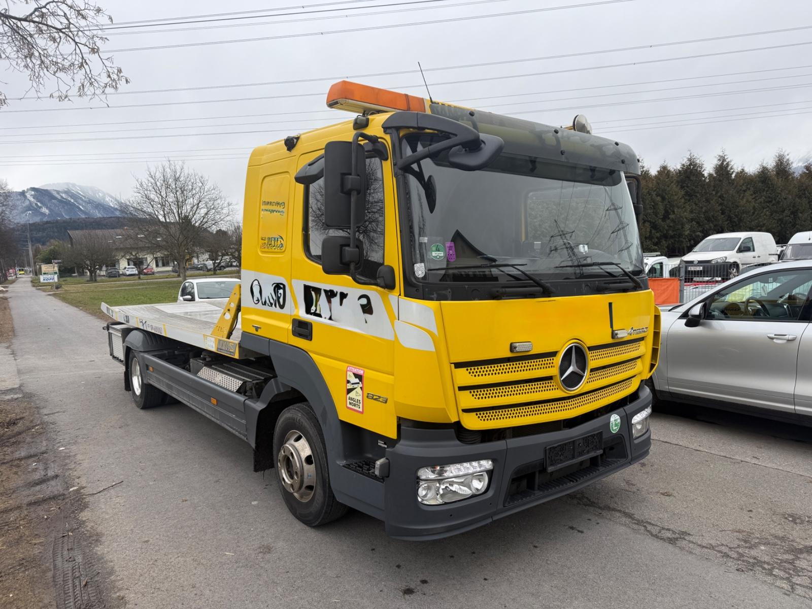 Mercedes-Benz Atego 823 *OMARS*HUBBRILLE*STANDHZG*