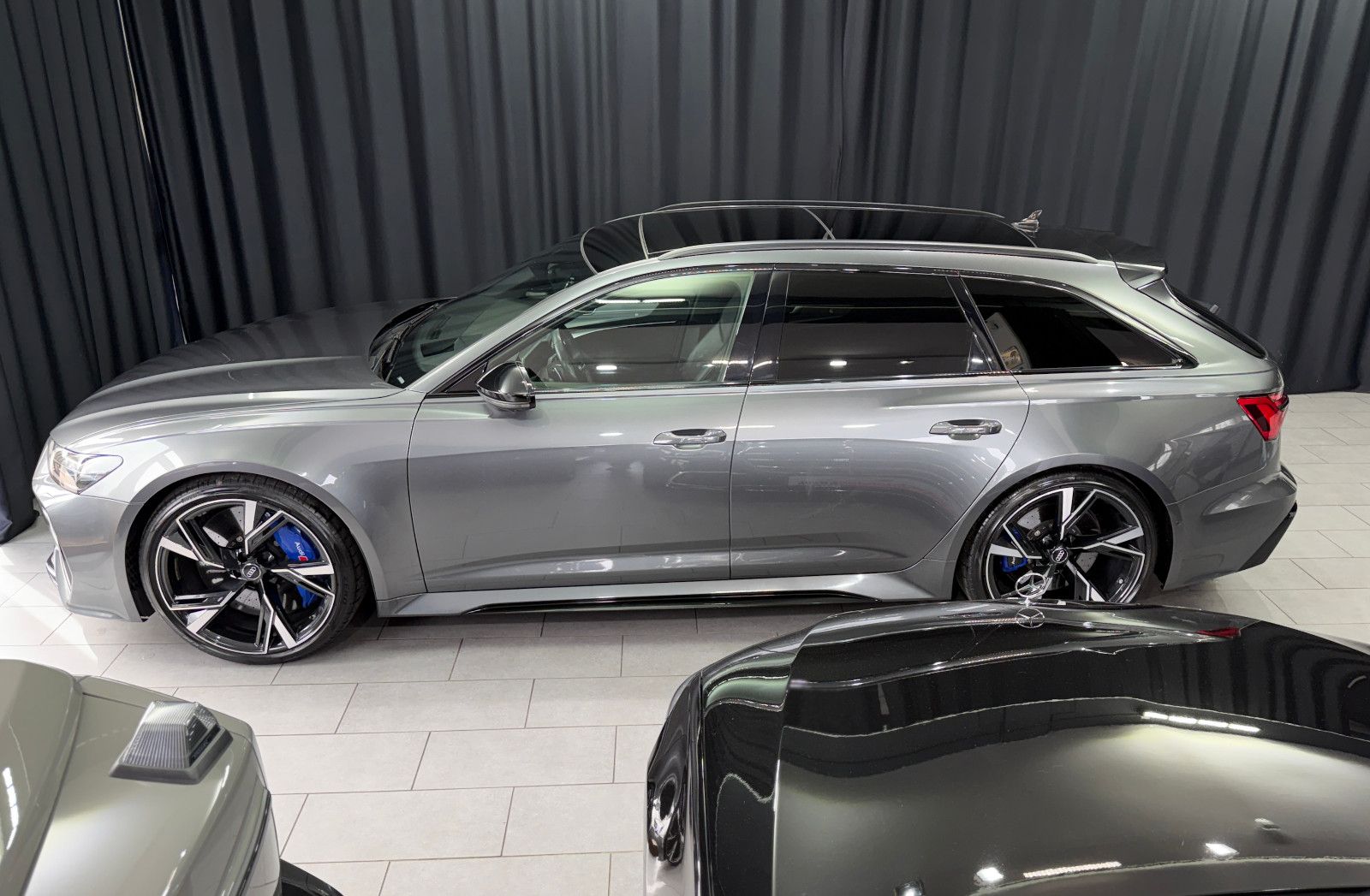 Fahrzeugabbildung Audi RS6 Avant 4.0 TFSI quattro |KERAMIK|B/O