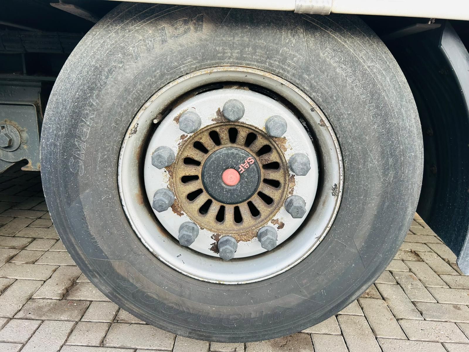 Fahrzeugabbildung Andere Mega Gabelstaplertransporter Ladebordwand9t
