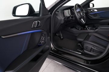BMW 118i DKG M Sport Shadow Business Paket Apple 18"