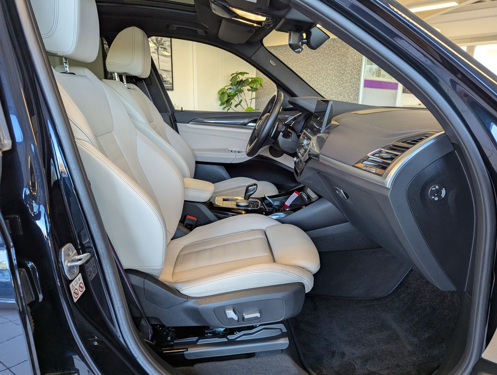 BMW X3 20d Xd M-Sport Pano StHz. H/K Laser AHK 21" - Image 14