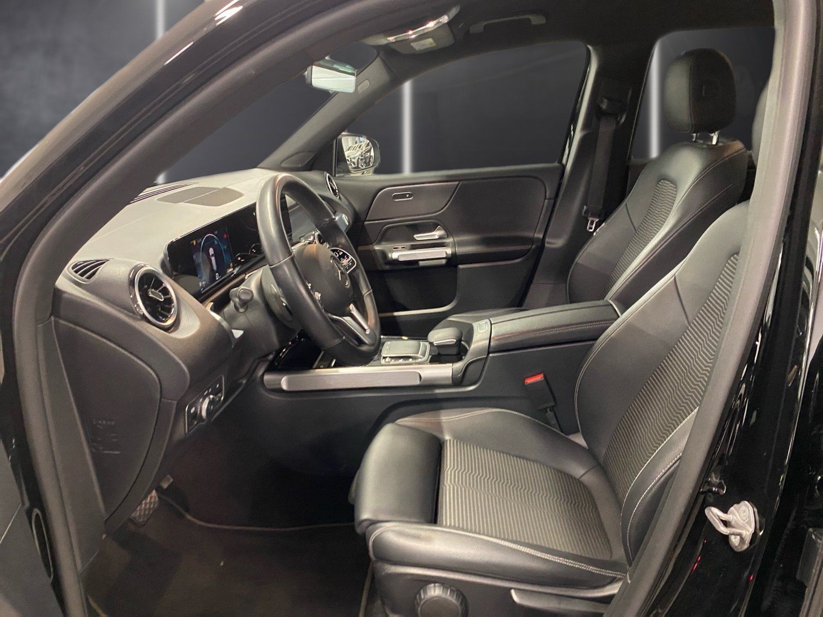 Fahrzeugabbildung Mercedes-Benz GLB 220 d 4M Progressive*Distronic*AHK*Kamera