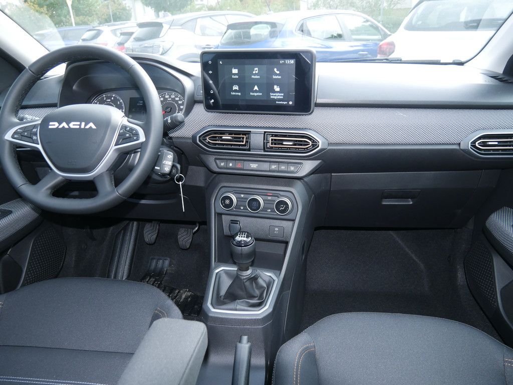 Fahrzeugabbildung Dacia Sandero Stepway Expression TCe 90