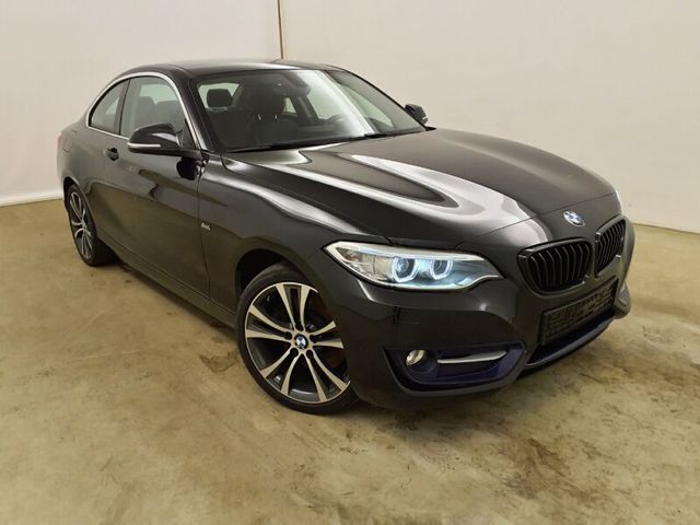 BMW 230i A Coupe Sport Line Leder Xen Navi Bluetooth