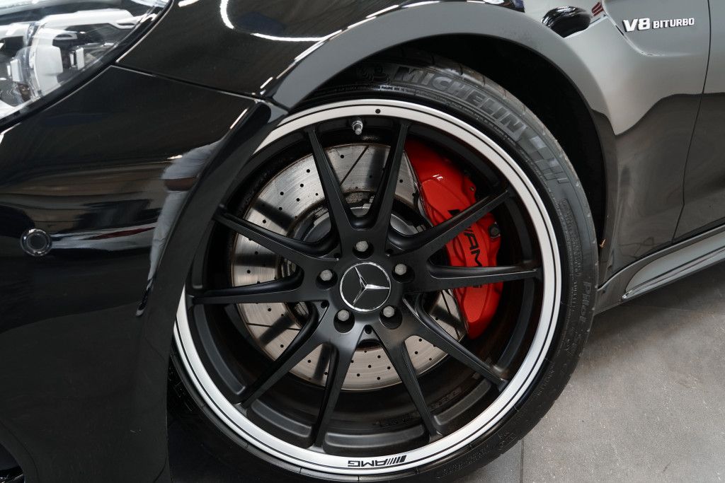 Mercedes Benz C 63 Amg