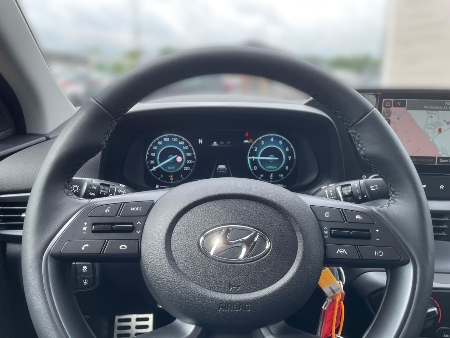 Fahrzeugabbildung Hyundai BAYON 1.0T Mild-Hybrid 48V Tend Navigation Allwe