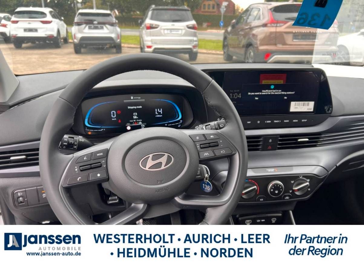 Fahrzeugabbildung Hyundai BAYON  Select, PDC hin,Klima,Navi,Rückfahrkamera