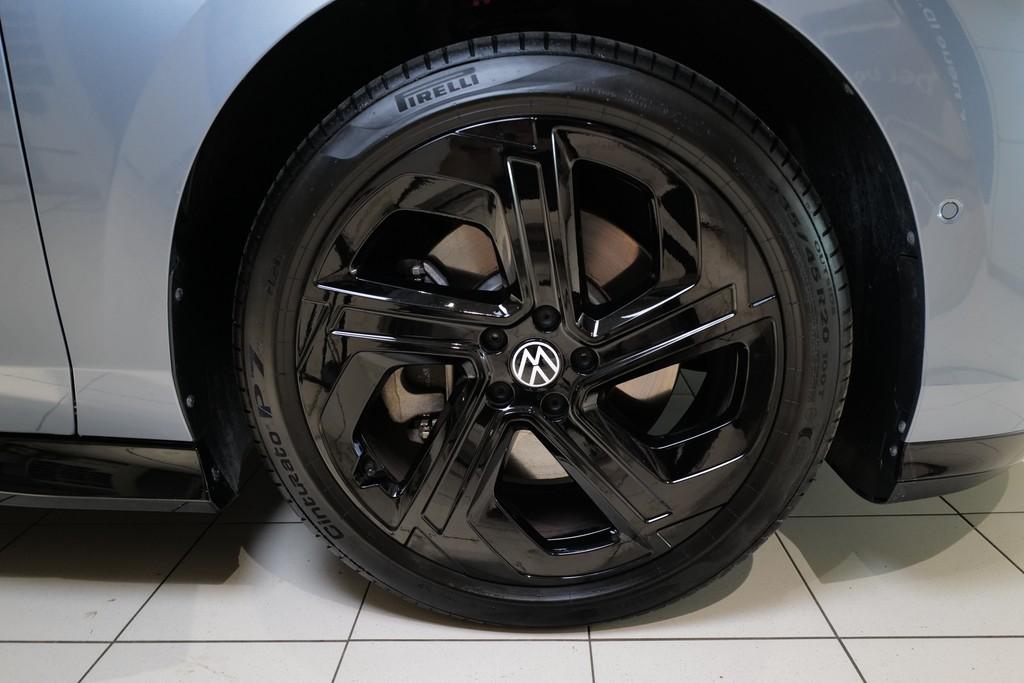 Volkswagen ID.7 Tourer GTX 4Motion Pano AHK WäPump HKardon 