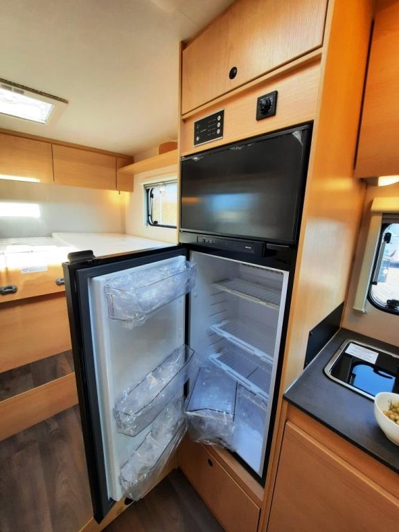 Fahrzeugabbildung Sunlight T SUB TS67 Verfüg./Sparen Sie 2.957,- €