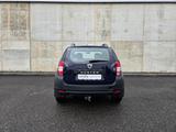 Dacia Duster I Celebration 4x4 1.6 16V Benzin Allrad - Dacia Duster mit Benzin-Antrieb: Allradantrieb, 1.6