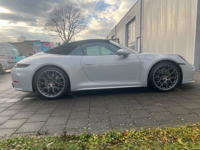 Porsche 992  Cabrio Mod.2025+Sport Design+NP ca. 180.00