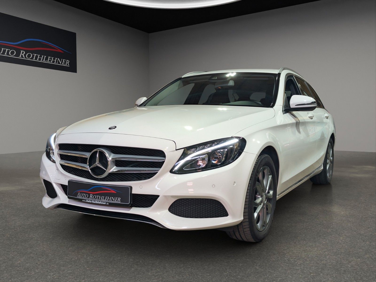 MERCEDES-BENZ C 250 T CGI*AUT*LED*1.Hand*Service neu*Garantie