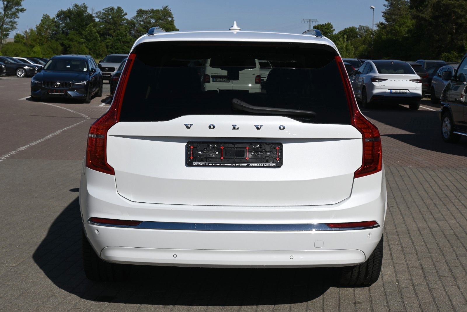 Fahrzeugabbildung Volvo XC90 B5 AWD Ultimate Bright*LED*PANO*LUFT*STHZ