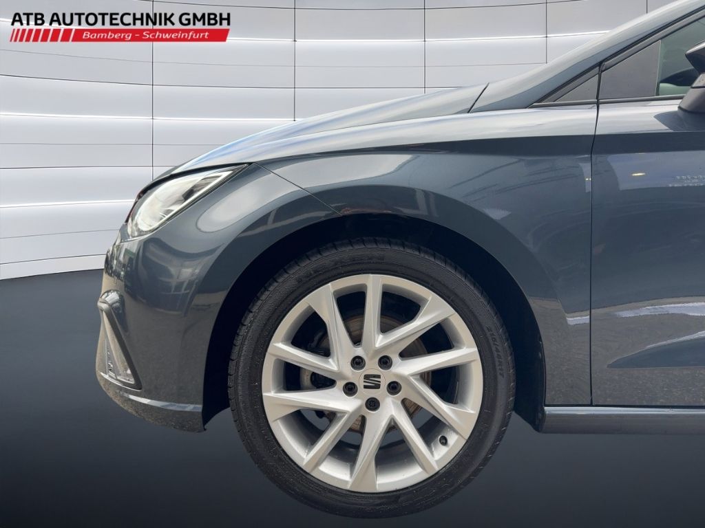 Fahrzeugabbildung SEAT Ibiza FR  NVI  WINTERP  RÜCKFAHRKAMERA