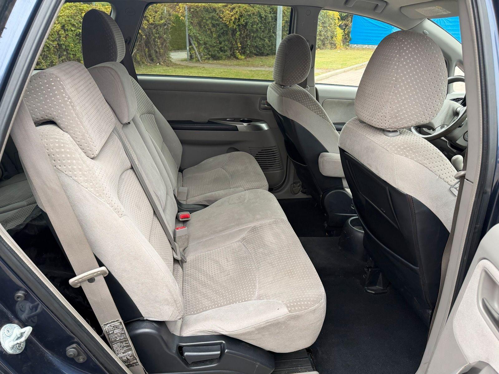 Mitsubishi Grandis 2004 — photo 12