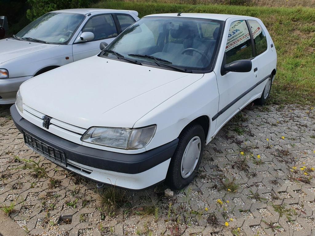 Peugeot 306