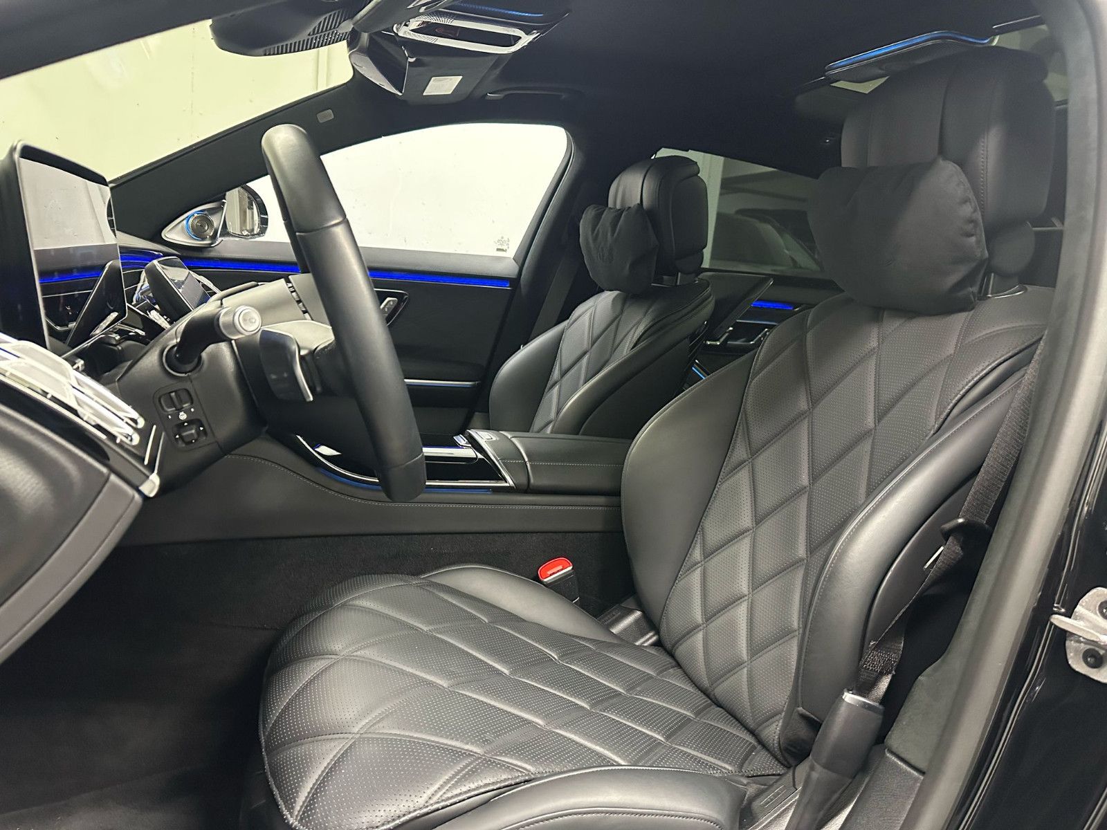 Fahrzeugabbildung Mercedes-Benz S 680 4MATIC MAYBACH *PANO*TV*MANUFAKTUR*TISCHE*